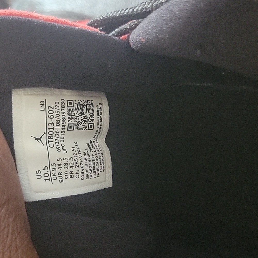 Air Jordan - Picture 7 of 10
